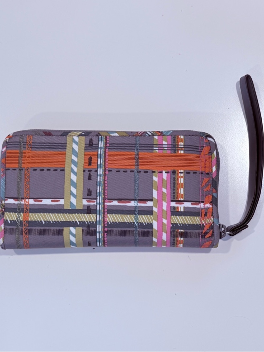 Vera Bradley Gray Multicolor Plaid Zip Wallet with RFID Wristlet NWT - Picture 2 of 10